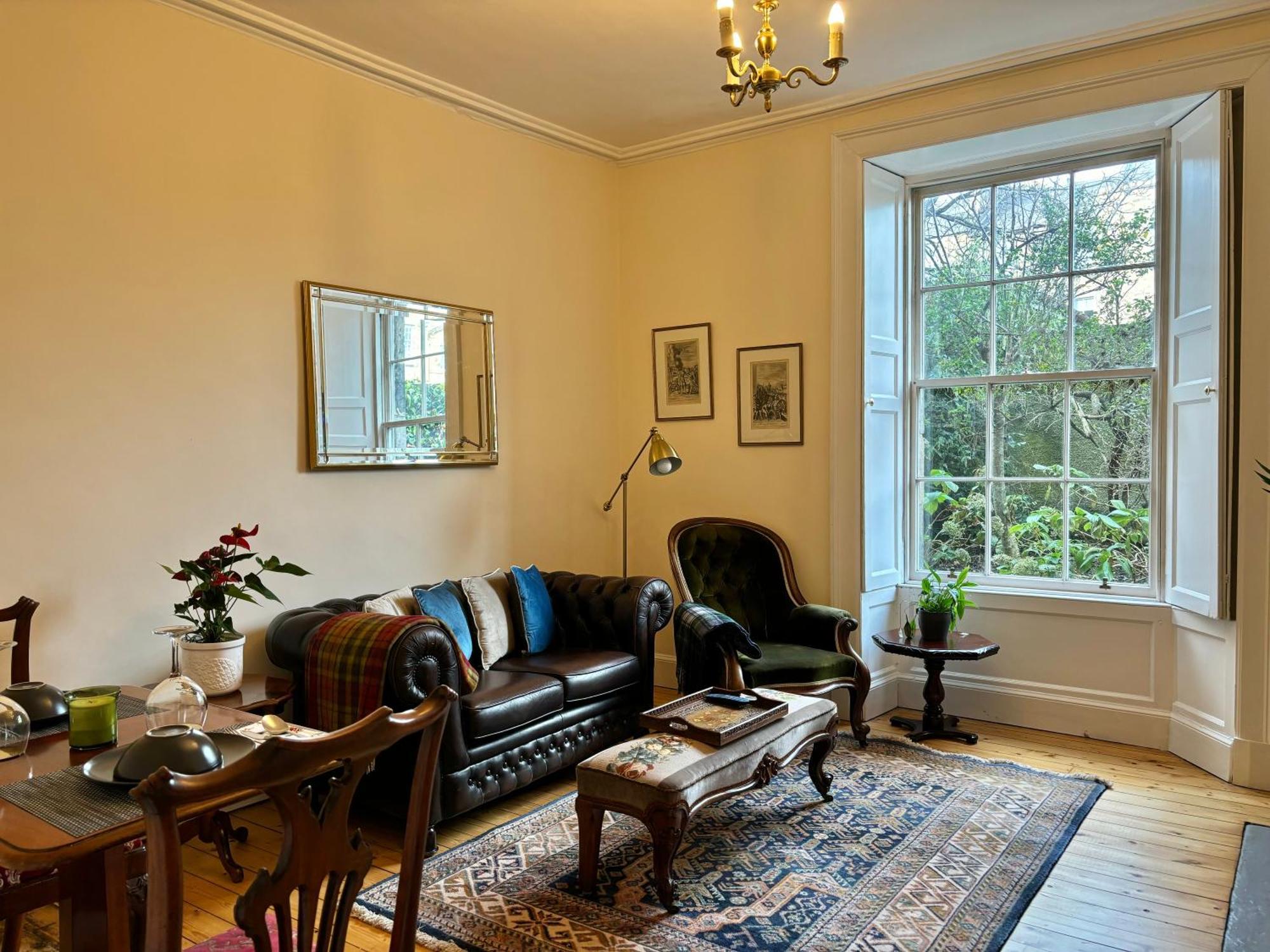Cosy Georgian Flat Apartman EDI Kültér fotó